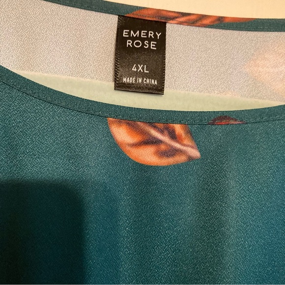 Emory Rose plus floral print lantern sleeve dress - Picture 6 of 8